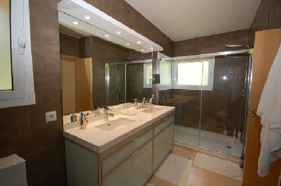 Villa in Javea(Montgo) zu verkaufen, Living area 365 m², Plot 1500 m², 4 Schlafzimmer, 4 Badezimmer, Pool, ref.: SV-2612-3