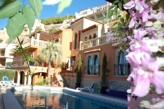Villa in Javea(Montgo) zu verkaufen, Living area 450 m², Plot 1200 m², 6 Schlafzimmer, 6 Badezimmer, Pool, ref.: SV-3281-3