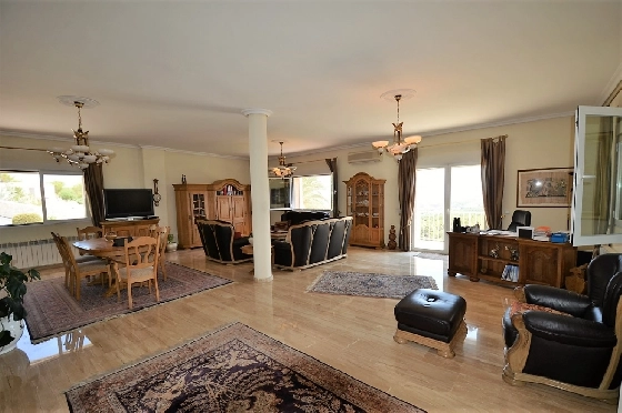 Villa in Altea zu verkaufen, Living area 688 m², Zustand gepflegt, + Zentralheizung, Klimaanlage, Plot 16250 m², 5 Schlafzimmer, 3 Badezimmer, Pool, ref.: GB-4617-MJ-7