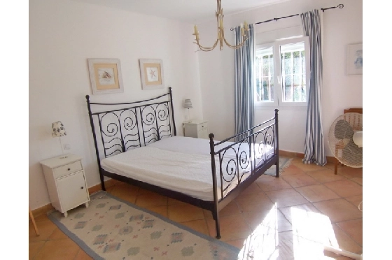 Villa in Moraira(Club Moraira) zu verkaufen, Living area 220 m², Baujahr 2000, + Fussbodenheizung, Klimaanlage, Plot 800 m², 4 Schlafzimmer, 3 Badezimmer, Pool, ref.: BI-MT.H-523-29