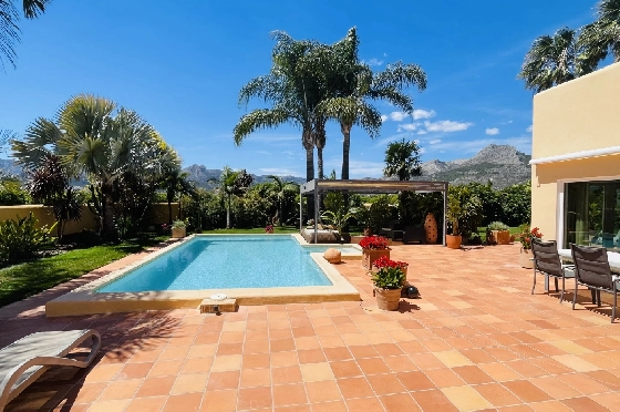 Villa in Tormos zu verkaufen, Living area 300 m², Baujahr 2007, Zustand gepflegt, + Zentralheizung, Klimaanlage, Plot 13000 m², 4 Schlafzimmer, 4 Badezimmer, Pool, ref.: JS-0724-37