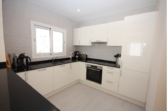 Villa in Els Poblets(Ptda. Barranquets) zur Ferienvermietung, Living area 114 m², Baujahr 1986, Zustand gepflegt, + Zentralheizung, Klimaanlage, Plot 510 m², 3 Schlafzimmer, 2 Badezimmer, Pool, ref.: T-1118-10