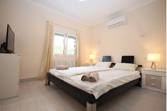 Villa in Els Poblets(Ptda. Barranquets) zur Ferienvermietung, Living area 114 m², Baujahr 1986, Zustand gepflegt, + Zentralheizung, Klimaanlage, Plot 510 m², 3 Schlafzimmer, 2 Badezimmer, Pool, ref.: T-1118-13
