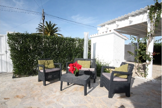 Villa in Els Poblets(Ptda. Barranquets) zur Ferienvermietung, Living area 114 m², Baujahr 1986, Zustand gepflegt, + Zentralheizung, Klimaanlage, Plot 510 m², 3 Schlafzimmer, 2 Badezimmer, Pool, ref.: T-1118-4