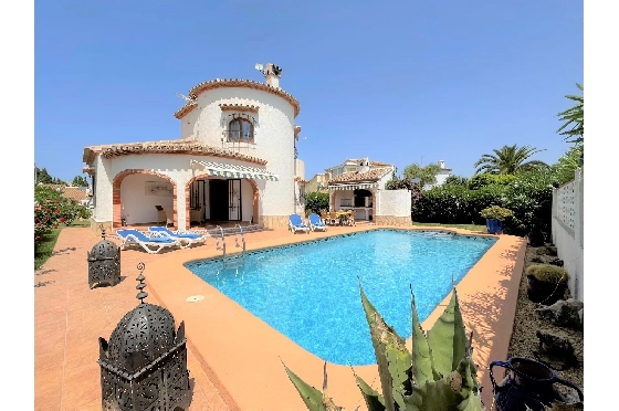 Villa in Els Poblets(Barranquets) zur Ferienvermietung, Living area 130 m², Baujahr 2000, Zustand modernisiert, + Zentralheizung, Klimaanlage, Plot 580 m², 3 Schlafzimmer, 2 Badezimmer, Pool, ref.: T-0819-1