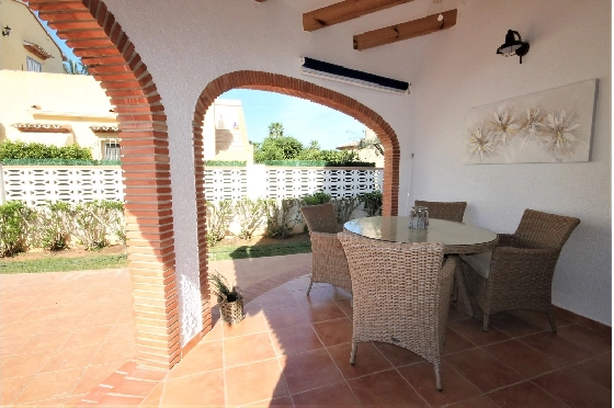 Villa in Els Poblets(Barranquets) zur Ferienvermietung, Living area 130 m², Baujahr 2000, Zustand modernisiert, + Zentralheizung, Klimaanlage, Plot 580 m², 3 Schlafzimmer, 2 Badezimmer, Pool, ref.: T-0819-5