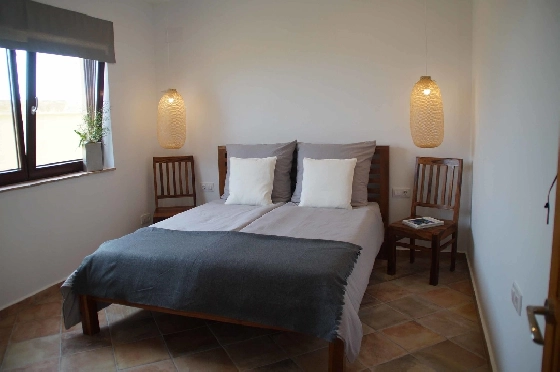 Villa in Denia zu verkaufen, Living area 240 m², Baujahr 2010, Zustand neuwertig, + Zentralheizung, Klimaanlage, Plot 1000 m², 6 Schlafzimmer, 3 Badezimmer, Pool, ref.: SC-L0920-9