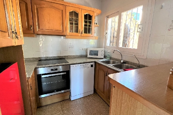Villa in Denia zur Ferienvermietung, Living area 117 m², Baujahr 1974, Zustand gepflegt, + Zentralheizung, Klimaanlage, Plot 680 m², 3 Schlafzimmer, 2 Badezimmer, Pool, ref.: T-0615-10