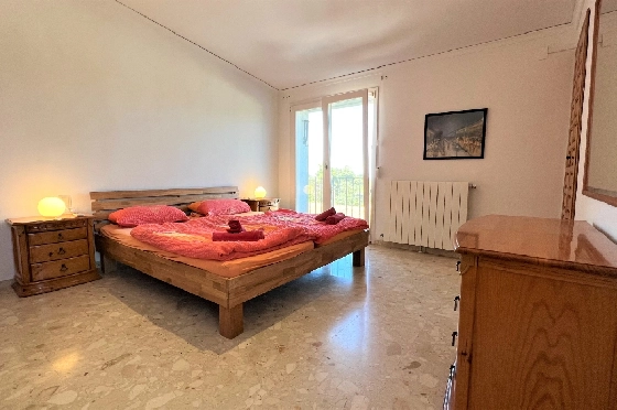 Villa in Denia zur Ferienvermietung, Living area 117 m², Baujahr 1974, Zustand gepflegt, + Zentralheizung, Klimaanlage, Plot 680 m², 3 Schlafzimmer, 2 Badezimmer, Pool, ref.: T-0615-13