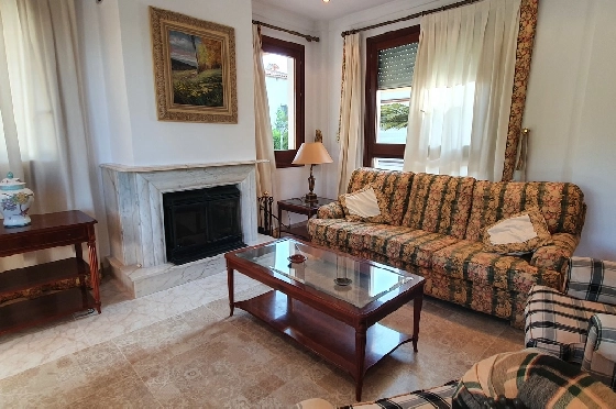 Herrenhaus in Oliva zu verkaufen, Living area 210 m², Baujahr 1995, Zustand gepflegt, + Ofen, Plot 849 m², 4 Schlafzimmer, 3 Badezimmer, Pool, ref.: RA-0921-10