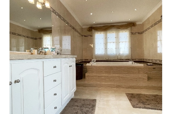 Villa in Javea zu verkaufen, Living area 468 m², Klimaanlage, Plot 2012 m², 4 Schlafzimmer, 4 Badezimmer, Pool, ref.: BS-3974722-20