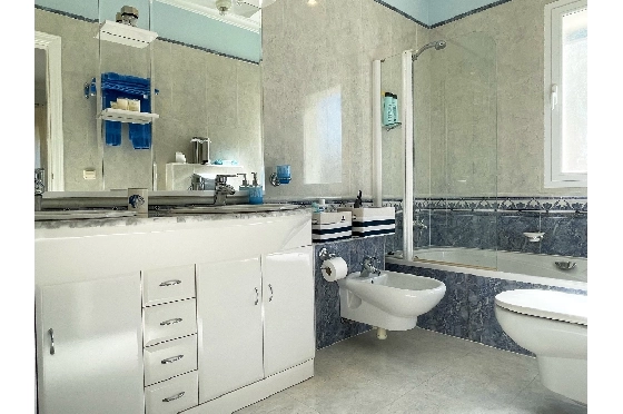 Villa in Javea zu verkaufen, Living area 468 m², Klimaanlage, Plot 2012 m², 4 Schlafzimmer, 4 Badezimmer, Pool, ref.: BS-3974722-24