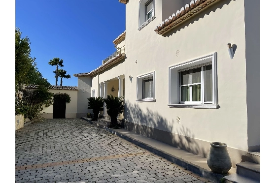 Villa in Javea zu verkaufen, Living area 468 m², Klimaanlage, Plot 2012 m², 4 Schlafzimmer, 4 Badezimmer, Pool, ref.: BS-3974722-39