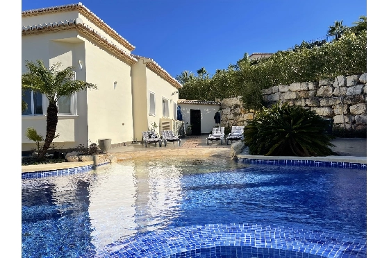 Villa in Javea zu verkaufen, Living area 468 m², Klimaanlage, Plot 2012 m², 4 Schlafzimmer, 4 Badezimmer, Pool, ref.: BS-3974722-40