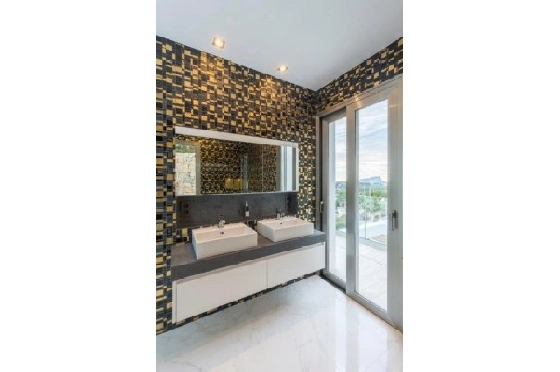 Villa in Moraira zu verkaufen, Living area 470 m², Klimaanlage, Plot 836 m², 5 Schlafzimmer, 4 Badezimmer, Pool, ref.: BS-3974695-15