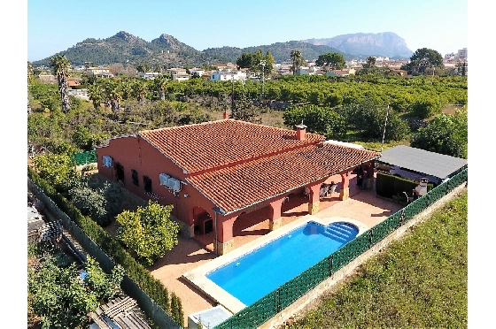 Finca in Pedreguer(Campo) zu verkaufen, Living area 150 m², Baujahr 1980, Zustand gepflegt, Klimaanlage, Plot 700 m², 4 Schlafzimmer, 2 Badezimmer, Pool, ref.: GC-0322-1