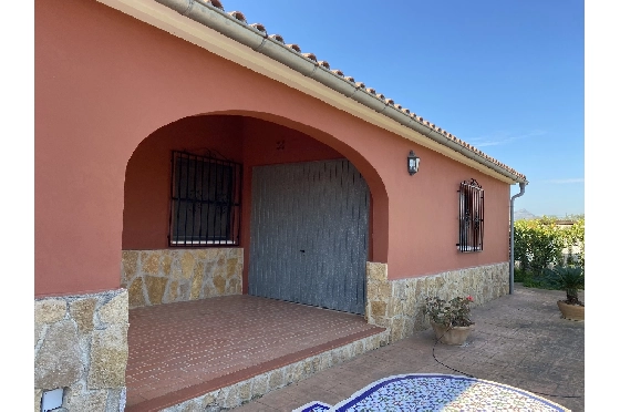 Finca in Pedreguer(Campo) zu verkaufen, Living area 150 m², Baujahr 1980, Zustand gepflegt, Klimaanlage, Plot 700 m², 4 Schlafzimmer, 2 Badezimmer, Pool, ref.: GC-0322-23