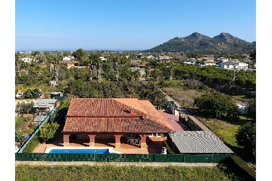 Finca in Pedreguer(Campo) zu verkaufen, Living area 150 m², Baujahr 1980, Zustand gepflegt, Klimaanlage, Plot 700 m², 4 Schlafzimmer, 2 Badezimmer, Pool, ref.: GC-0322-24