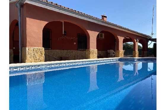 Finca in Pedreguer(Campo) zu verkaufen, Living area 150 m², Baujahr 1980, Zustand gepflegt, Klimaanlage, Plot 700 m², 4 Schlafzimmer, 2 Badezimmer, Pool, ref.: GC-0322-5