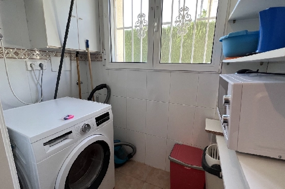 Reihenhaus in Denia(Las Marinas) zur Ferienvermietung, Living area 98 m², Baujahr 2001, Zustand gepflegt, + KLIMA, Klimaanlage, 2 Schlafzimmer, 2 Badezimmer, Pool, ref.: T-0222-23