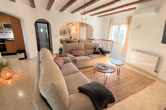 Villa in Denia(Montgo) zur Ferienvermietung, Living area 220 m², Baujahr 1997, Zustand gepflegt, + Zentralheizung, Klimaanlage, Plot 915 m², 3 Schlafzimmer, 3 Badezimmer, Pool, ref.: T-0422-13