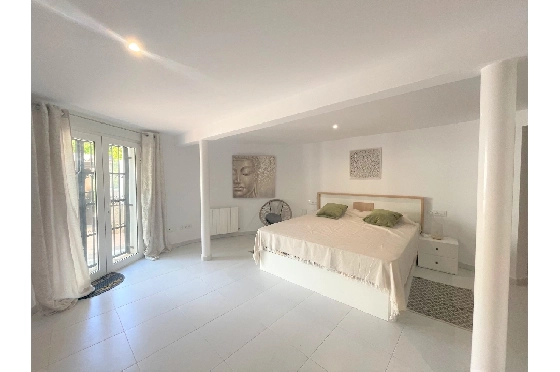Villa in Denia(Montgo) zur Ferienvermietung, Living area 220 m², Baujahr 1997, Zustand gepflegt, + Zentralheizung, Klimaanlage, Plot 915 m², 3 Schlafzimmer, 3 Badezimmer, Pool, ref.: T-0422-22