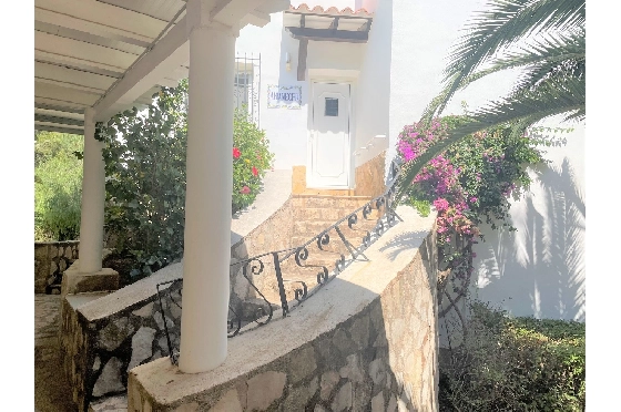 Villa in Denia(Montgo) zur Ferienvermietung, Living area 220 m², Baujahr 1997, Zustand gepflegt, + Zentralheizung, Klimaanlage, Plot 915 m², 3 Schlafzimmer, 3 Badezimmer, Pool, ref.: T-0422-27