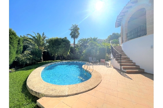 Villa in Denia(Montgo) zur Ferienvermietung, Living area 220 m², Baujahr 1997, Zustand gepflegt, + Zentralheizung, Klimaanlage, Plot 915 m², 3 Schlafzimmer, 3 Badezimmer, Pool, ref.: T-0422-6