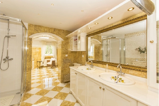 Villa in Benissa zu verkaufen, Living area 700 m², Baujahr 1975, + Zentralheizung, Klimaanlage, Plot 7096 m², 7 Schlafzimmer, 4 Badezimmer, Pool, ref.: BI-BE.H-861-33