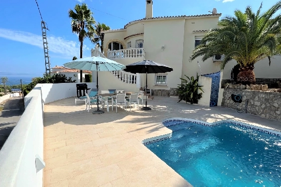Villa in Denia(Les Galeretes) zur Ferienvermietung, Living area 215 m², Baujahr 1980, Zustand gepflegt, + Zentralheizung, Klimaanlage, Plot 800 m², 3 Schlafzimmer, 2 Badezimmer, Pool, ref.: T-0822-2