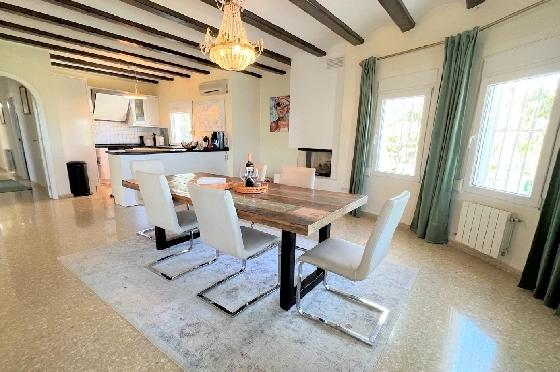 Villa in Denia(Les Galeretes) zur Ferienvermietung, Living area 215 m², Baujahr 1980, Zustand gepflegt, + Zentralheizung, Klimaanlage, Plot 800 m², 3 Schlafzimmer, 2 Badezimmer, Pool, ref.: T-0822-9
