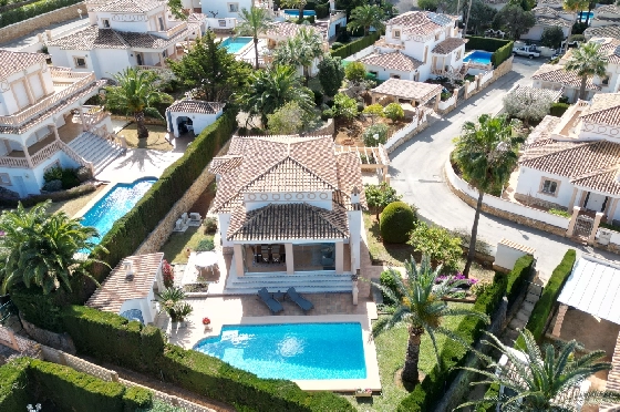 Villa in Denia zur Ferienvermietung, Living area 133 m², Baujahr 1999, Zustand gepflegt, + Fussbodenheizung, Klimaanlage, Plot 585 m², 3 Schlafzimmer, 3 Badezimmer, Pool, ref.: T-1023-23