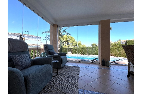 Villa in Denia zur Ferienvermietung, Living area 133 m², Baujahr 1999, Zustand gepflegt, + Fussbodenheizung, Klimaanlage, Plot 585 m², 3 Schlafzimmer, 3 Badezimmer, Pool, ref.: T-1023-5