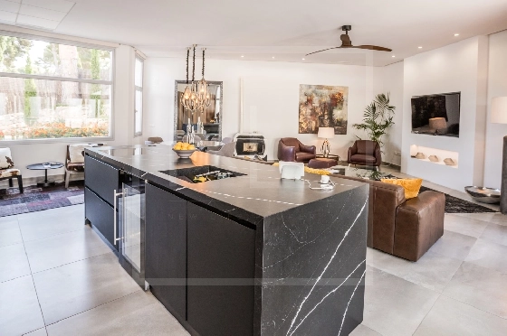 Villa in Moraira(Pla del Mar) zu verkaufen, Living area 283 m², Baujahr 1975, Klimaanlage, Plot 840 m², 4 Schlafzimmer, 4 Badezimmer, Pool, ref.: NL-NLD1475-8