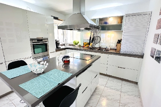Villa in Denia(Marquesa 6) zu verkaufen, Living area 227 m², Baujahr 1995, Zustand modernisiert, + Zentralheizung, Klimaanlage, Plot 913 m², 3 Schlafzimmer, 2 Badezimmer, Pool, ref.: AS-2423-15