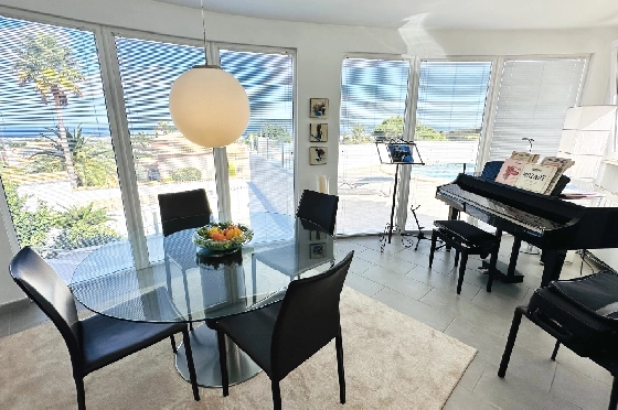 Villa in Denia(Marquesa 6) zu verkaufen, Living area 227 m², Baujahr 1995, Zustand modernisiert, + Zentralheizung, Klimaanlage, Plot 913 m², 3 Schlafzimmer, 2 Badezimmer, Pool, ref.: AS-2423-24