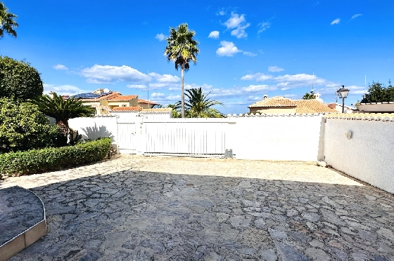 Villa in Denia(Marquesa 6) zu verkaufen, Living area 227 m², Baujahr 1995, Zustand modernisiert, + Zentralheizung, Klimaanlage, Plot 913 m², 3 Schlafzimmer, 2 Badezimmer, Pool, ref.: AS-2423-57