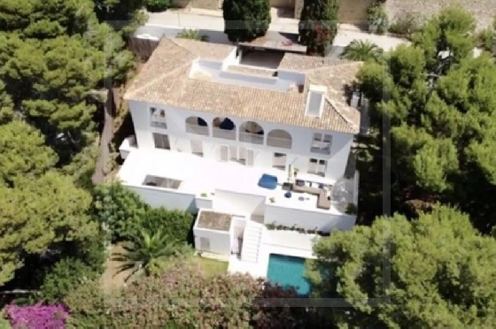 Villa in Moraira zu verkaufen, Living area 357 m², Klimaanlage, Plot 804 m², 4 Schlafzimmer, 4 Badezimmer, Pool, ref.: NL-NL1426-2
