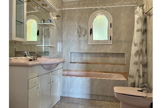 Villa in Javea zu verkaufen, Living area 230 m², 5 Schlafzimmer, 4 Badezimmer, Pool, ref.: BS-8207078-9