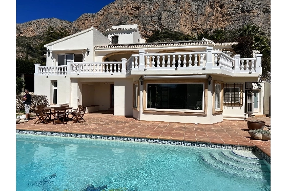 Villa in Javea zu verkaufen, Living area 390 m², Klimaanlage, 5 Schlafzimmer, 4 Badezimmer, Pool, ref.: BS-82321828-1