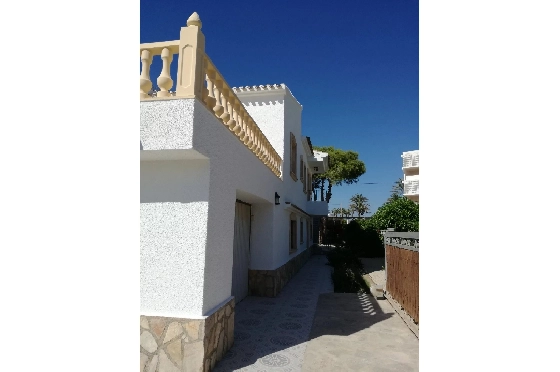 Villa in Javea zu verkaufen, Living area 328 m², 6 Schlafzimmer, 3 Badezimmer, ref.: BS-82419544-21