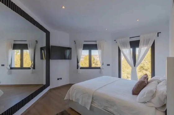 Villa in Javea zu verkaufen, Living area 380 m², Klimaanlage, 4 Schlafzimmer, 4 Badezimmer, Pool, ref.: BS-82508770-13