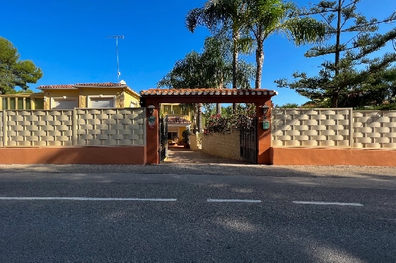 Villa in Denia zu vermieten, Living area 200 m², Zustand gepflegt, + Zentralheizung, Klimaanlage, Plot 900 m², 3 Schlafzimmer, 2 Badezimmer, Pool, ref.: D-0123-84