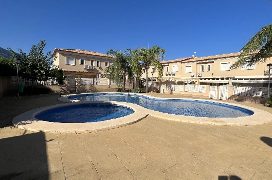 Reihenhaus in Denia zu vermieten, Living area 130 m², Zustand gepflegt, + KLIMA, Klimaanlage, Plot 160 m², 4 Schlafzimmer, 3 Badezimmer, Pool, ref.: D-0223-3