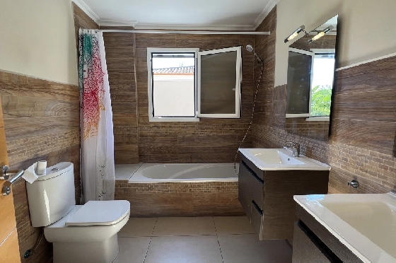 Reihenhaus in Denia zu vermieten, Living area 130 m², Zustand gepflegt, + KLIMA, Klimaanlage, Plot 160 m², 4 Schlafzimmer, 3 Badezimmer, Pool, ref.: D-0223-44