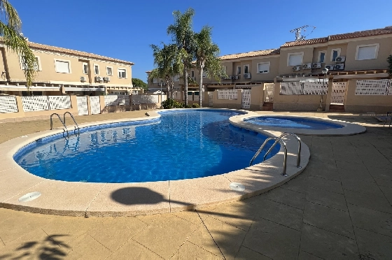 Reihenhaus in Denia zu vermieten, Living area 130 m², Zustand gepflegt, + KLIMA, Klimaanlage, Plot 160 m², 4 Schlafzimmer, 3 Badezimmer, Pool, ref.: D-0223-7