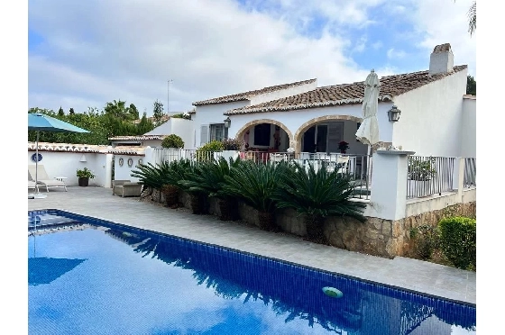 Villa in Javea zu verkaufen, Living area 210 m², Klimaanlage, 4 Schlafzimmer, 2 Badezimmer, Pool, ref.: BS-83627230-1
