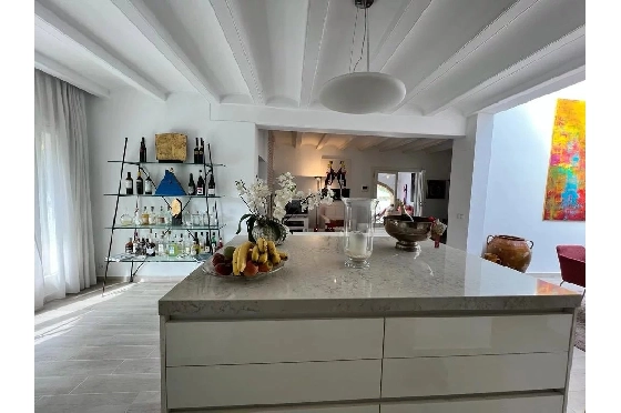 Villa in Javea zu verkaufen, Living area 210 m², Klimaanlage, 4 Schlafzimmer, 2 Badezimmer, Pool, ref.: BS-83627230-10