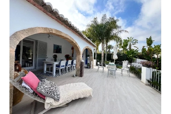 Villa in Javea zu verkaufen, Living area 210 m², Klimaanlage, 4 Schlafzimmer, 2 Badezimmer, Pool, ref.: BS-83627230-21