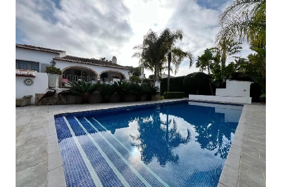 Villa in Javea zu verkaufen, Living area 210 m², Klimaanlage, 4 Schlafzimmer, 2 Badezimmer, Pool, ref.: BS-83627230-24